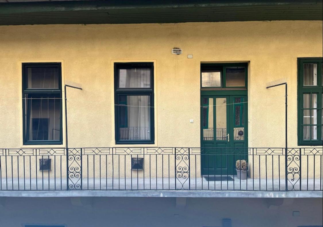 Apartment With Free Parking, Budapest
